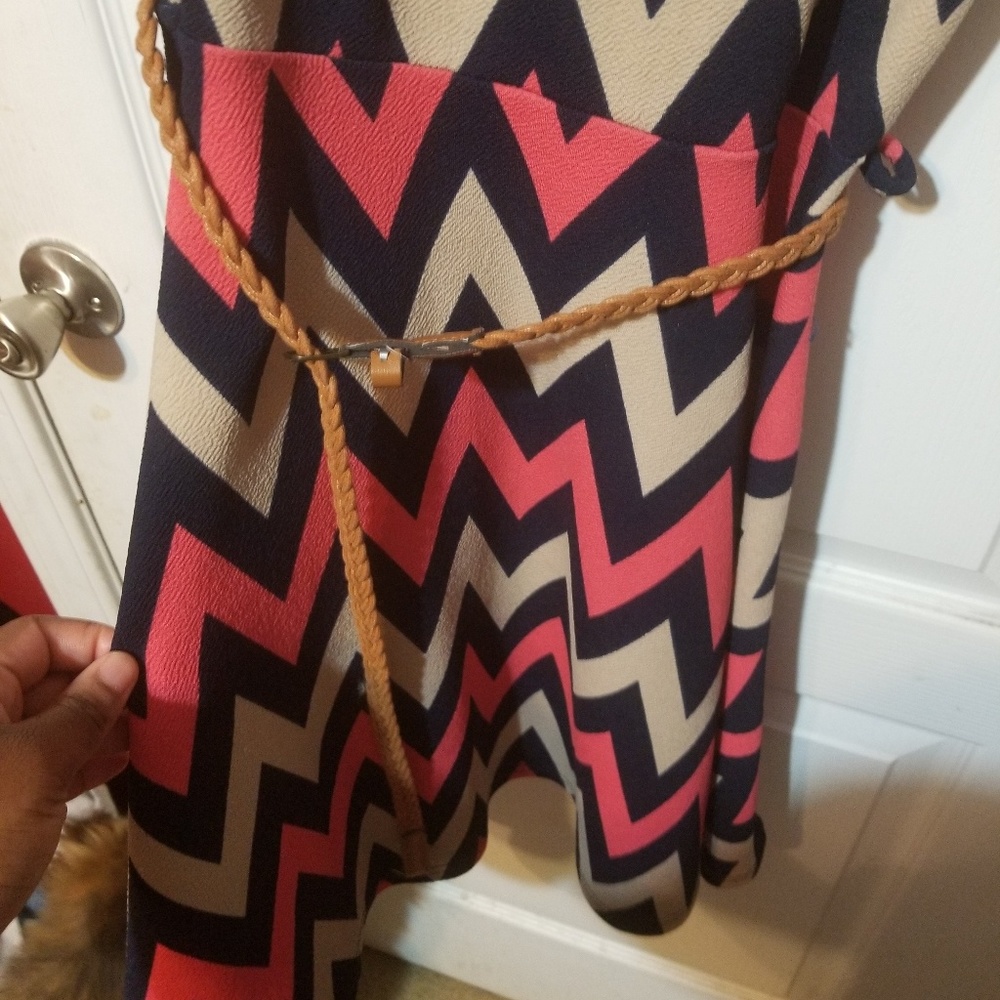 Dress - Picture 2 of 3